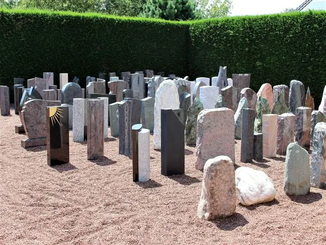 Grabmal in der Ausstellung